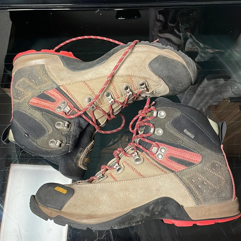 Asolo hiking boot